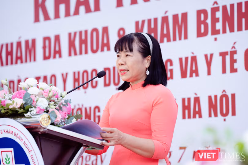 VT_GS Hương.jpg