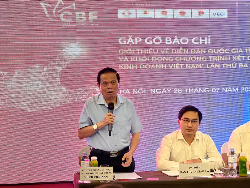 Bản sao VT_ Le Doan Hop.jpg