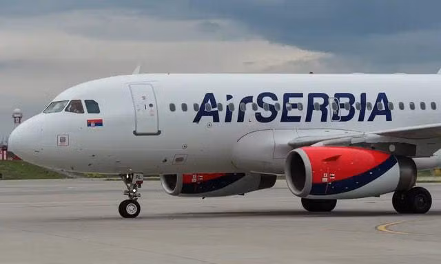 Máy bay của hãng Air Serbia trở thành đối tượng bị NATO đe dọa. Máy bay của hãng Air Serbia trở thành đối tượng bị NATO đe dọa.