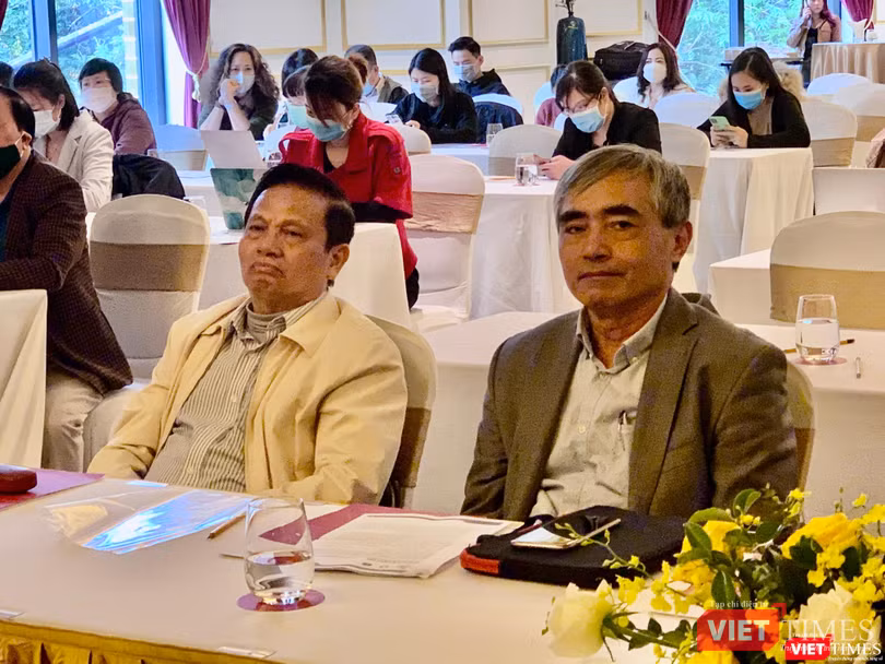Ông Lê Doãn Hợp- Chủ tịch danh dự Hội Truyền thông số Việt Nam, Thường trực Ban Tổ chức 248 và ông Nguyễn Minh Hồng – Chủ tịch Hội Truyền thông số Việt Nam