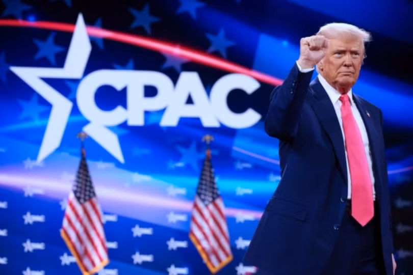 Trump tai Hoi nghi bao thu.jpg
