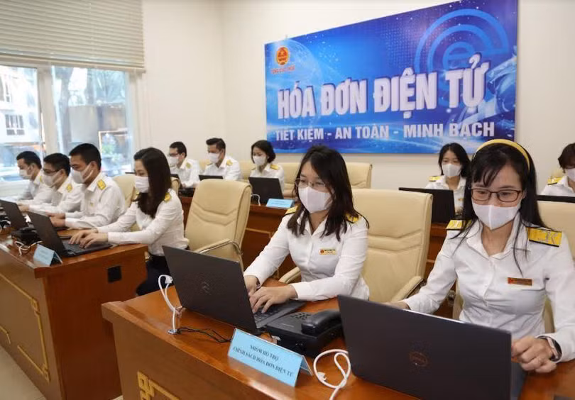 Hệ thống hóa đơn điện tử đã tiếp nhận trên 1,1 triệu hóa đơn. Hệ thống hóa đơn điện tử đã tiếp nhận trên 1,1 triệu hóa đơn.