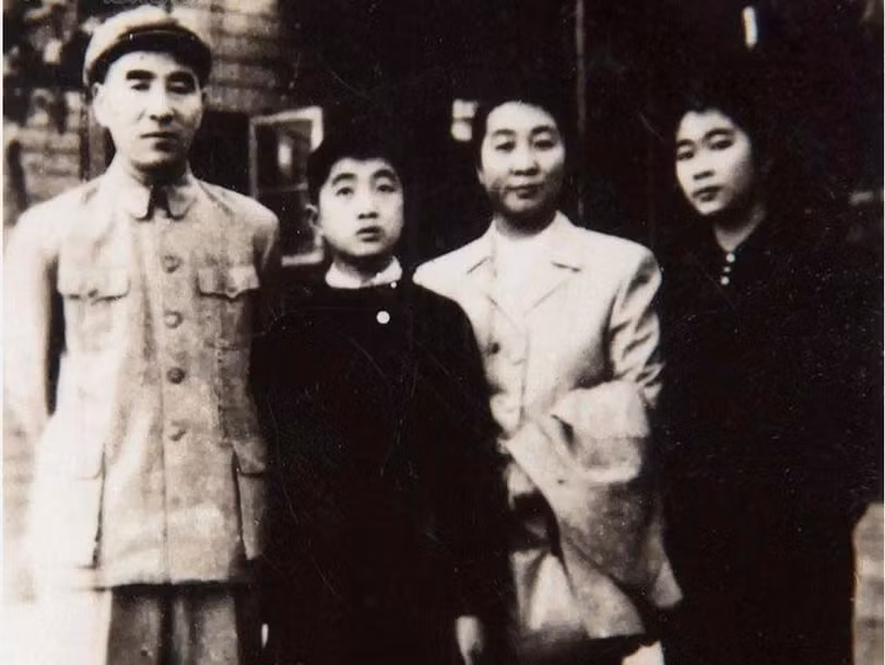 Gia đình Lâm Bưu (Ảnh: kanlishi).
