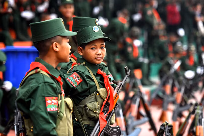 Tổ chức vũ trang "Quân đội thống nhất bang Wa" (UWSA) bị Ấn Độ cáo buộc thay mặt Trung Quốc củng hộ lực lượng phiến loạn chống chính phủ Ấn (Ảnh: AFP).