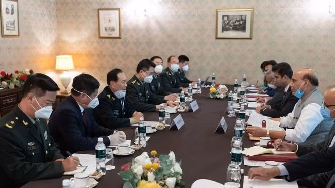 Cuộc hội đàm không đạt Kết quả giữa Bộ trưởng Quốc phòng hai nước tại Moscow ngày 4/9/2020 (Ảnh: Dwnews).