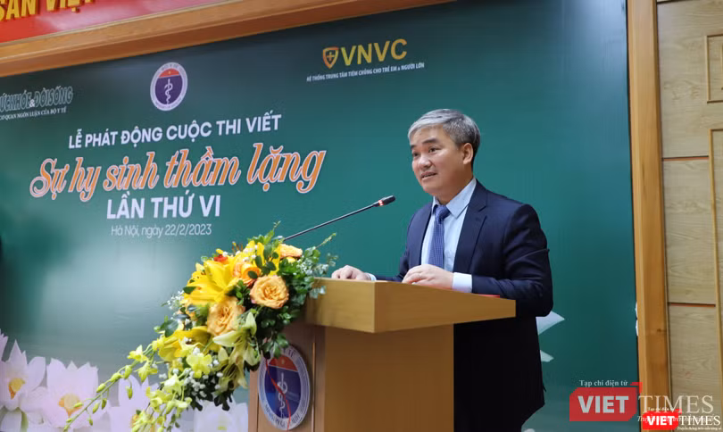 Ông Trần Tuấn Linh - Tổng Biên tập Báo Sức khỏe &amp; Đời sống, Trưởng Ban tổ chức - giới thiệu về cuộc thi