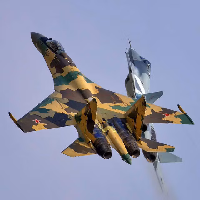 Su-35 và Su-57 (Т-50 PAK FA) (Marina Lystseva/Tass)