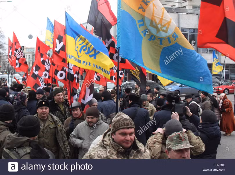 Những nhóm cực hữu nổi lên như nấm sau mưa tại Ukraine sau cuộc khủng hoảng năm 2014