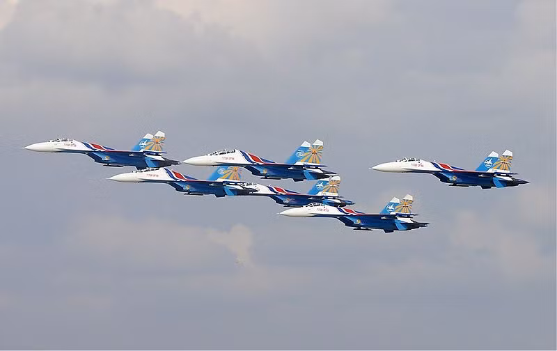 Phi đội Su-27 Tráng sĩ Nga nổi tiếng