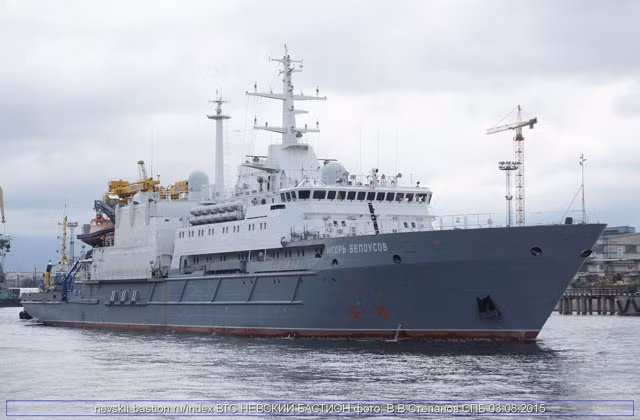 Tàu tìm cứu đa năng Igor Belousov