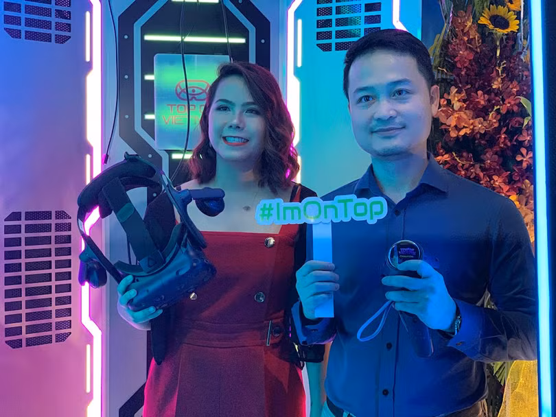 Bà Lê Hoàng Uyên Vy , CEO và ông Đinh Anh Tuấn, CTO của Xtreme Studio tại buổi ra mắt game