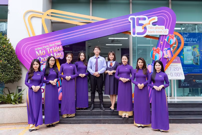 Mừng sinh nhật 15 tuổi, TPBank gửi triệu quà may tri ân khách hàng