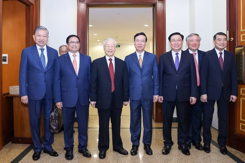 Tổng Bí thư Nguyễn Phú Trọng và các đồng chí lãnh đạo Đảng, Nhà nước đến dự phiên bế mạc Hội nghị Trung ương giữa nhiệm kỳ - Ảnh: VGP/Nhật Bắc