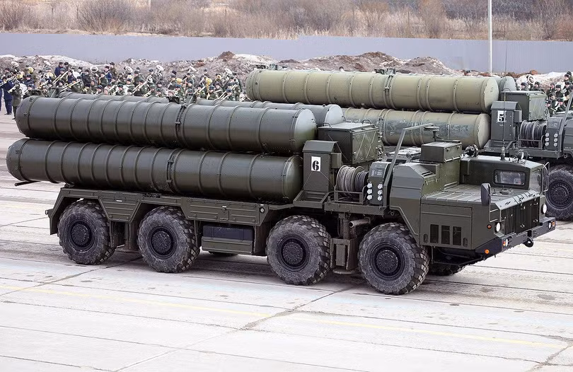 Hệ thống tên lửa phòng không S-400 (Ảnh: Sohu). Hệ thống tên lửa phòng không S-400 (Ảnh: Sohu).