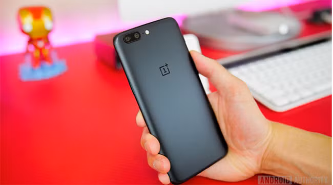 Top 5 smartphone RAM 6GB – Đâu là sự lựa chọn đáng “đồng tiền bát gạo”? ảnh 3