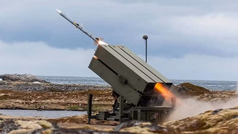 Hệ thống NASAMS của Mỹ viện trợ cho Ukraine (Ảnh: QQ).