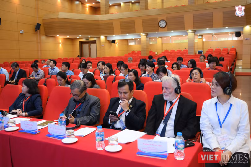 VT_ các đại biểu.JPG
