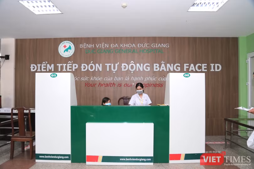 VT_ Face.jpg