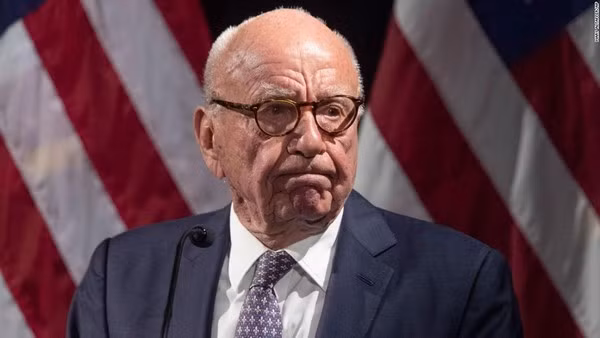 Ông trùm Rupert Murodch là người đã phát triển thành công đế chế tin tức ở phương Tây với tài sản cá nhân khoảng 17,7 tỷ USD. Ông trùm Rupert Murodch là người đã phát triển thành công đế chế tin tức ở phương Tây với tài sản cá nhân khoảng 17,7 tỷ USD.