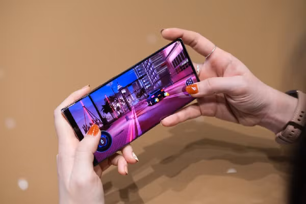 Khi 5G được phủ sóng rộng rãi, trải nghiệm chiến game trên Galaxy Note20 sẽ như “hổ thêm cánh”
