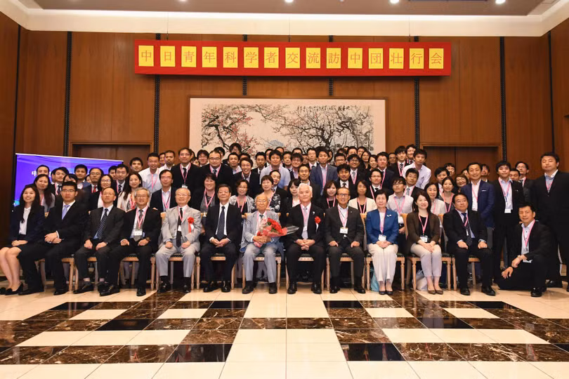 Ngày 13/9/2018, đoàn đại biểu Nhật sang Trung Quốc dự Giao lưu các nhà khoa học trẻ Nhật - Trung tới ĐSQ Trung Quốc tại Tokyo (Ảnh: THX).