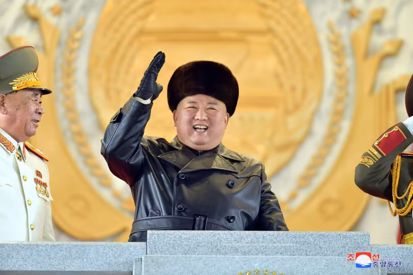 Nhà lãnh đạo Kim Jong-un tham dự buổi duyệt binh (Ảnh: KCNA). Nhà lãnh đạo Kim Jong-un tham dự buổi duyệt binh (Ảnh: KCNA).