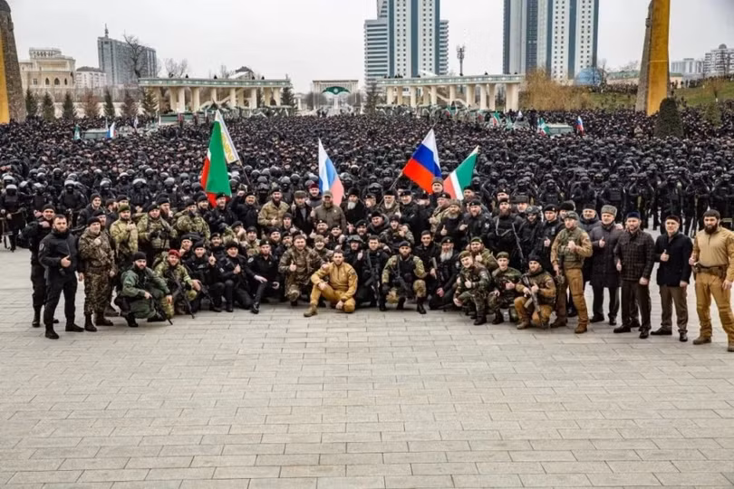 Binh sĩ Chesnya xuất quân tới Ukraine tham chiến (Ảnh: QQ). Binh sĩ Chesnya xuất quân tới Ukraine tham chiến (Ảnh: QQ).