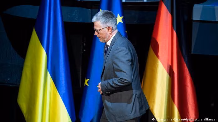 Đại sứ Ukraine tại Đức Melnik bị triệu hồi vì phát ngôn xúc phạm Thủ tướng Đức Scholz (Ảnh: DPA) Đại sứ Ukraine tại Đức Melnik bị triệu hồi vì phát ngôn xúc phạm Thủ tướng Đức Scholz (Ảnh: DPA)