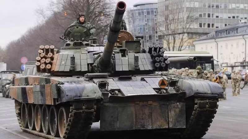 Xe tăng chiến đấu chủ lực PT-91 Twardy do Ba Lan viện trợ cho Ukraine (Ảnh: BQP Ba Lan). Xe tăng chiến đấu chủ lực PT-91 Twardy do Ba Lan viện trợ cho Ukraine (Ảnh: BQP Ba Lan).