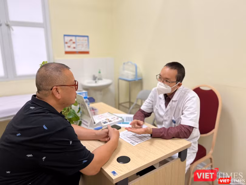 Các cơ sở y tế cần khuyến khích người dân sử dụng căn cước công dân gắn chíp trong KCB. Các cơ sở y tế cần khuyến khích người dân sử dụng căn cước công dân gắn chíp trong KCB.