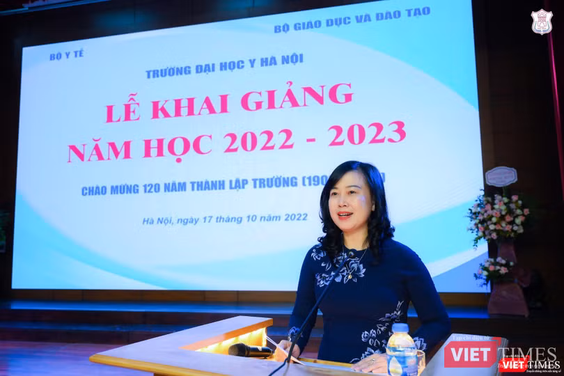 Bà Đào Hồng Lan phát biểu tại lễ khai giảng năm học 2022 - 2023 của Trường Đại học Y Hà Nội, ngày 17/10/2022 Bà Đào Hồng Lan phát biểu tại lễ khai giảng năm học 2022 - 2023 của Trường Đại học Y Hà Nội, ngày 17/10/2022