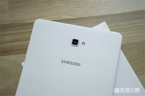 Cận cảnh máy tính bảng Samsung Galaxy A 2016 hỗ trợ S Pen