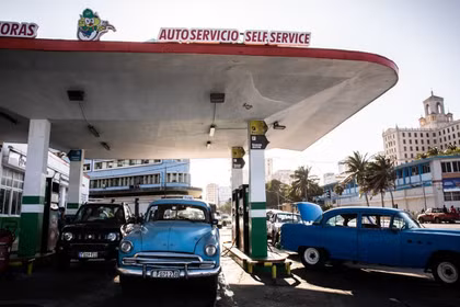 Một trạm xăng ở thủ đô Havana, Cuba. Ảnh: Getty.