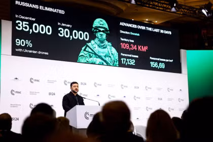 Tổng thống Ukraine Volodymyr Zelensky phát biểu tại Hội nghị An ninh Munich (MSC) ở Munich, Đức ngày 14/2. Ảnh: Reuters.