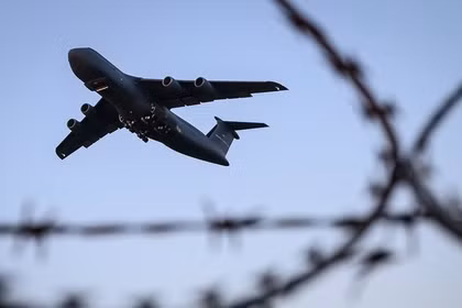 Một máy bay vận tải quân sự Lockheed C-5 Galaxy của Mỹ. Ảnh: Getty.