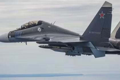 Máy bay chiến đấu Su-30SM2 của Hải quân Nga trang bị tên lửa Kh-31 trong cuộc giao chiến với máy bay Rafale. Ảnh: MW.