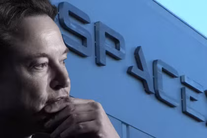 Elon Musk cho hay việc sáp nhập SpaceX và Tesla là một ý tưởng hay. Ảnh: Reuters.