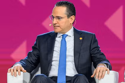 Giám đốc điều hành Shell, ông Wael Sawan, phát biểu tại một hội nghị năng lượng ở Qatar vào tháng 2. Ảnh: Getty.