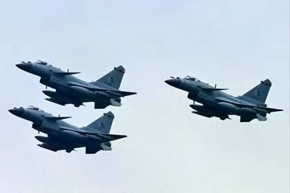 Không quân Pakistan sở hữu các máy bay chiến đấu J-10C do Trung Quốc sản xuất. Ảnh: AFP.