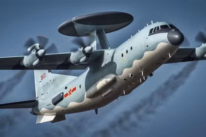 Hệ thống cảnh báo sớm (AEW&C) KJ-500 của Trung Quốc. Ảnh: MW.