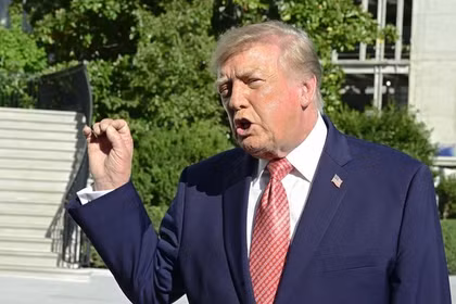Tổng thống Mỹ Donald Trump phát biểu trước các nhà báo tại Washington, D.C., Mỹ, ngày 19/10. Ảnh: Getty.