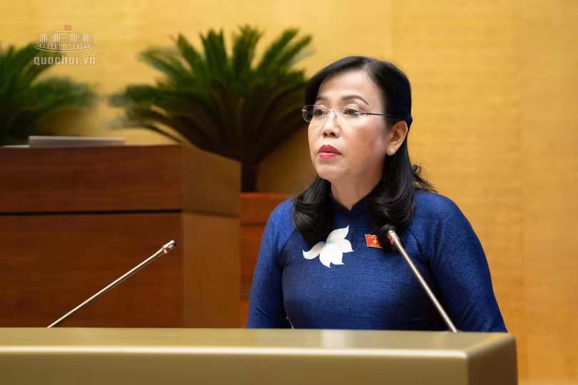 Chủ nhiệm Ủy ban Khoa học, Công nghệ và Môi trường Nguyễn Thanh Hải trình bày Báo cáo thẩm tra tại phiên họp. Ảnh: Quốc hội.