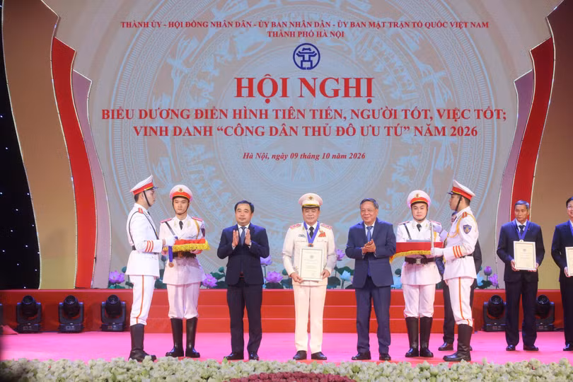 anh-9338.jpg