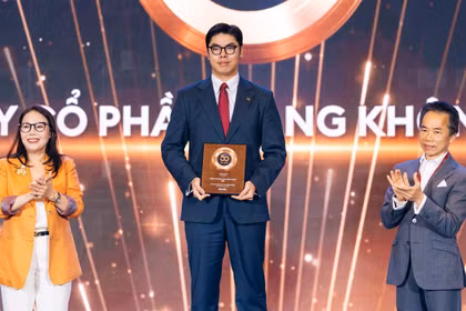 Forbes tiếp tục vinh danh Vietjet trong Top 50 công ty niêm yết tốt nhất Việt Nam 2026