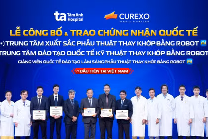 Bệnh viện Tâm Anh đạt 3 chứng nhận quốc tế với robot AI thay khớp