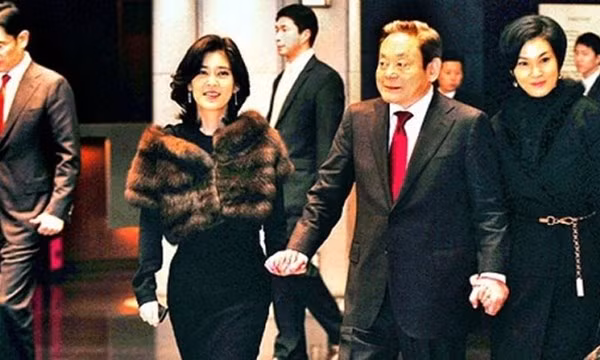 10 công ty gia đình trị đang ‘làm mưa làm gió’ trên thế giới