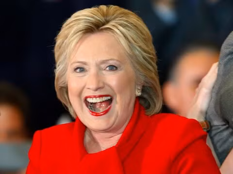 Bà Hillary Clinton.