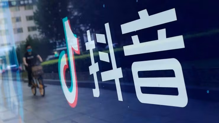 Một bảng quảng cáo ứng dụng video TikTok của Trung Quốc tại phố Wangfujing vào ngày 20 tháng 8 năm 2020, ở Bắc Kinh (Ảnh: CNBC)
