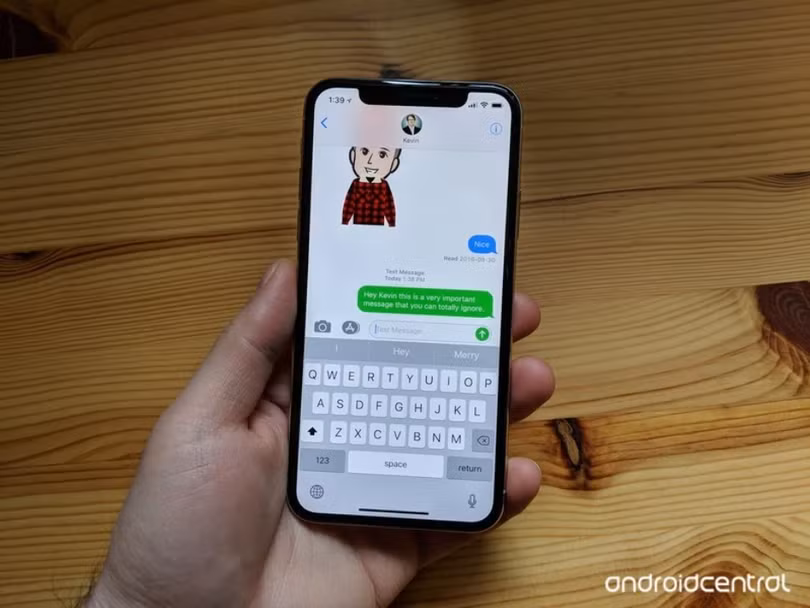 Sẽ ra sao nếu imess xuất hiện trên các mẫu điện thoại Android? (Ảnh: Androidcentral)