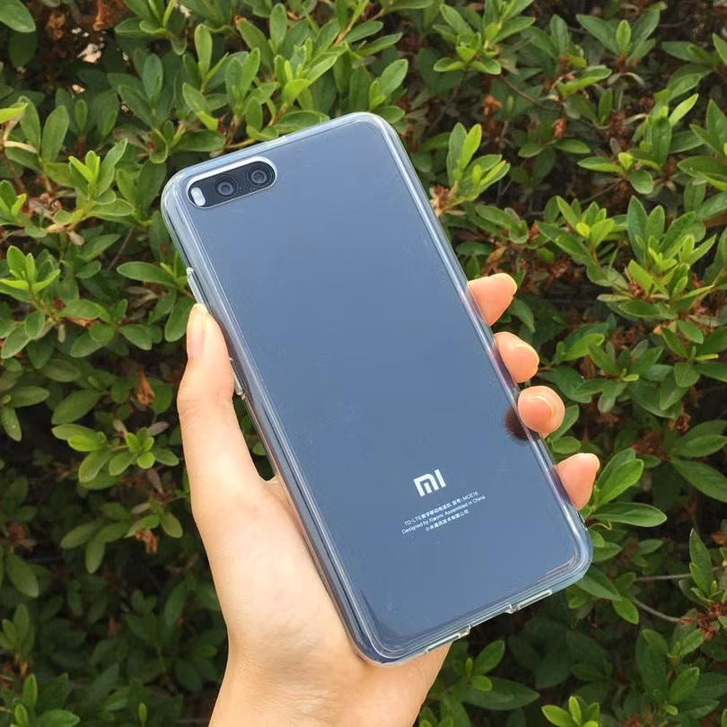 Xiaomi Mi 6 là mẫu máy có phần viền dày cuối cùng của Xiaomi (Ảnh: Gizchina)